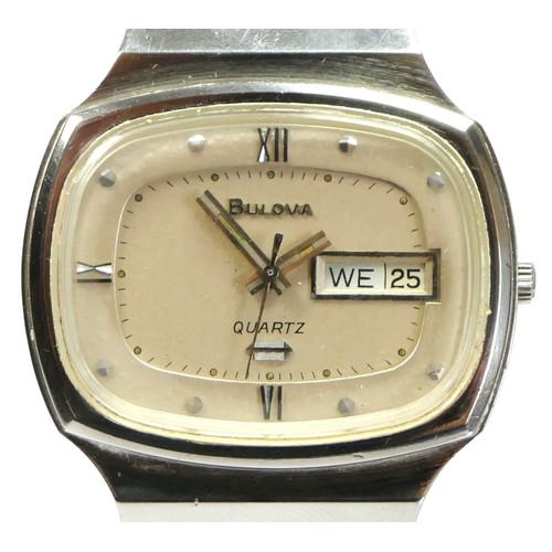 161 - Bulova, a gilt metal manual wind date gentleman's wristwatch, ref N4, 35 mm, expanding strap, togeth... 