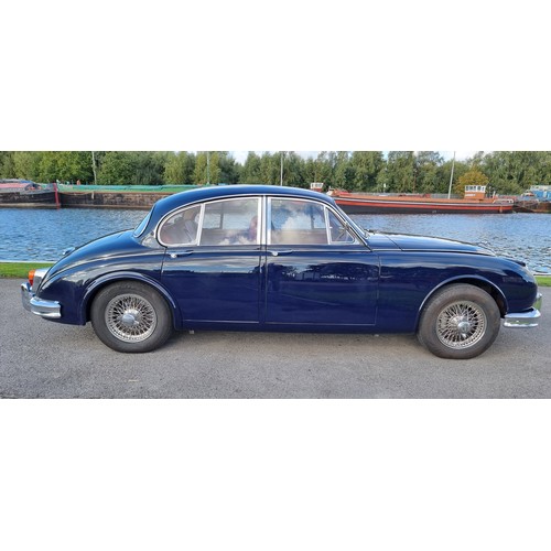 421 - 1967 Jaguar Mk II, 3.4, 3442cc. Registration number KBU 862E. Chassis number 171223D/N. Engine numbe... 
