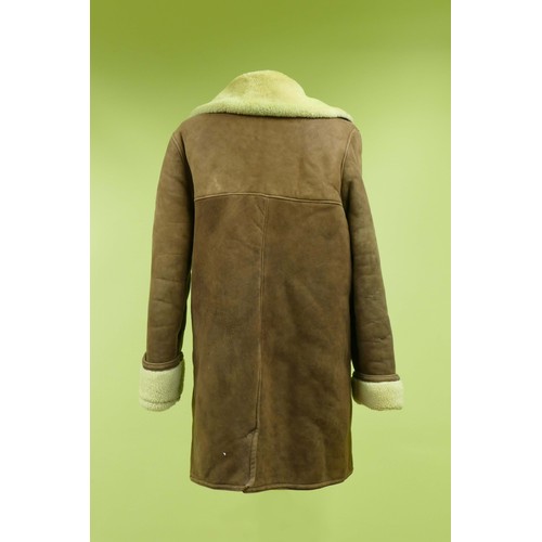 53 - Turners of Ipswich, Oakleaf Leatherware sheepskin coat, size large.