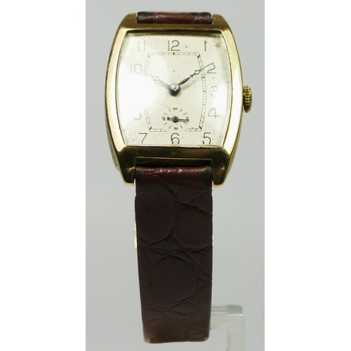 112 - An Art Deco 9ct gold manual wind gentleman's wristwatch, Chester 1934, the silvered dial with Arabic... 