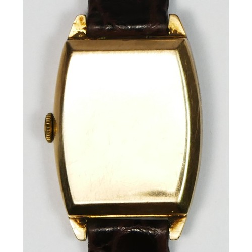 112 - An Art Deco 9ct gold manual wind gentleman's wristwatch, Chester 1934, the silvered dial with Arabic... 