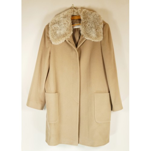 133 - Beige Windsmoor coat with fur collar size 14.