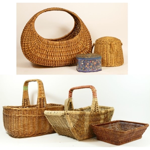 200 - A collection of five baskets and one tin. (5)