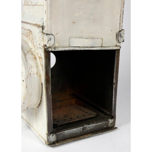 61 - A B.R. tail lamp, no burner