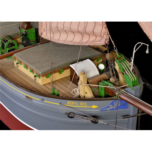 81 - Beryl Iris, a very well detailed radio controlled Thames barge, with fibreglass hull, timber deck an... 