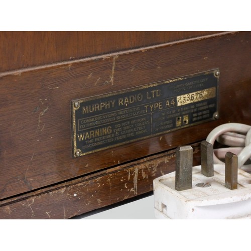 149 - A Murphy type A4 valve radio, c.1933, 39cm x 45cm x 26cm