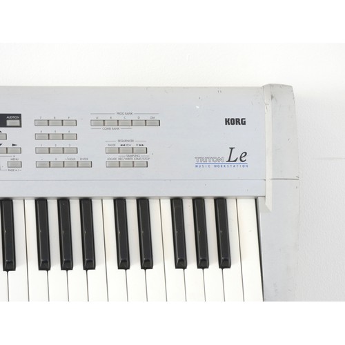 170 - A Korg Triton LE Music Workstation, together with manual and basic guide