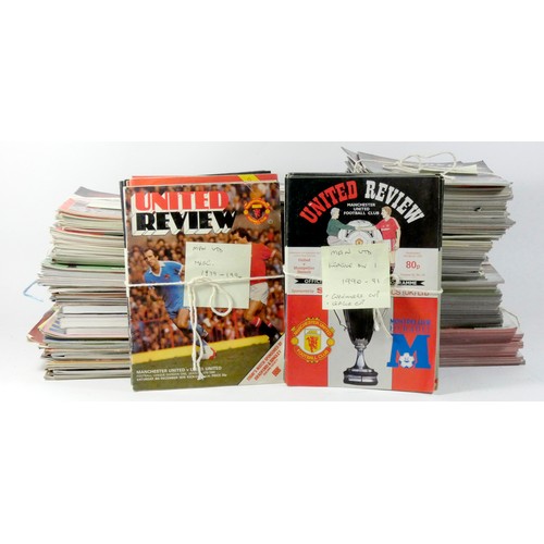 287 - A substantial collection of Manchester United football programmes, to include 1979-1990 (15), 1990-1... 