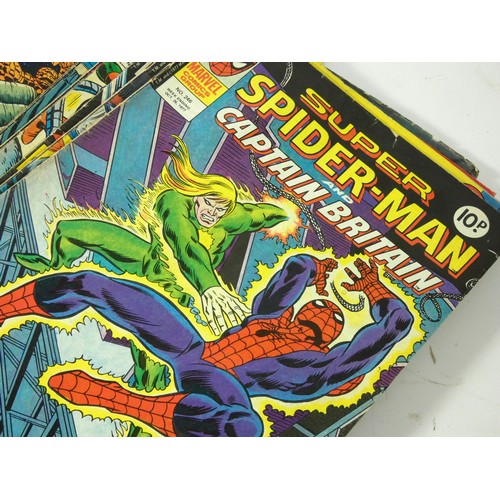 334 - A collection of Marvel “Team-Up” comics, to include Spider-Man And Hulk Team-Up (issues #427, #429 x... 