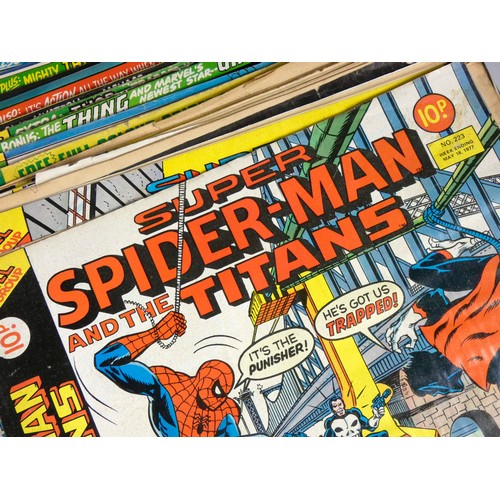 336 - A collection of Marvel Spider-Man comics, to include Super Spider-Man TV Comic (issues #450, #451, #... 