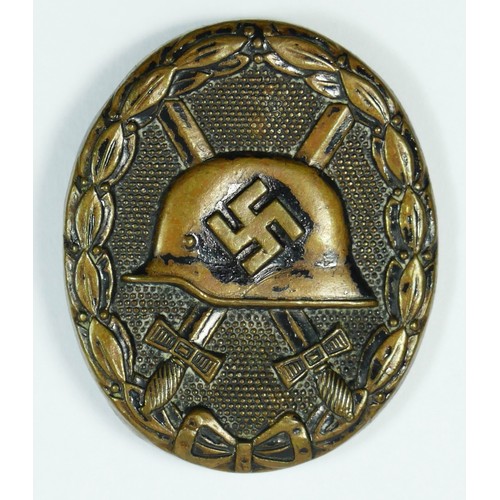 426 - A WWII German Wound Black Badge, awarded for those wounded once or twice by hostile action (includin... 