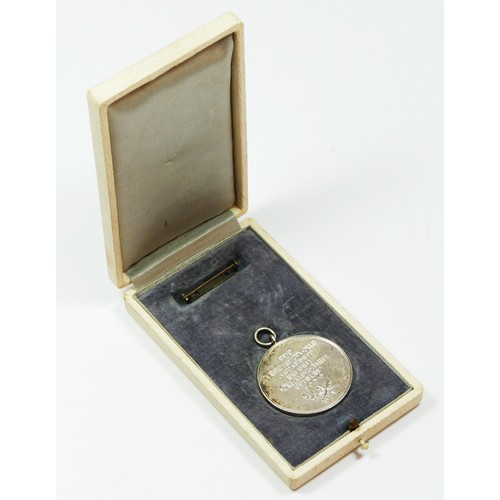 455 - 1936 Berlin Olympic Games Commemorative Merit medal, obverse with Olympic rings, spread eagle and 19... 