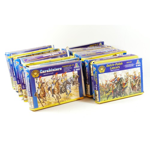 485 - Twenty model kits, by Italeri, infantry, 1:72 scale, to include Dutch Polish Lancers (6039), Russian... 