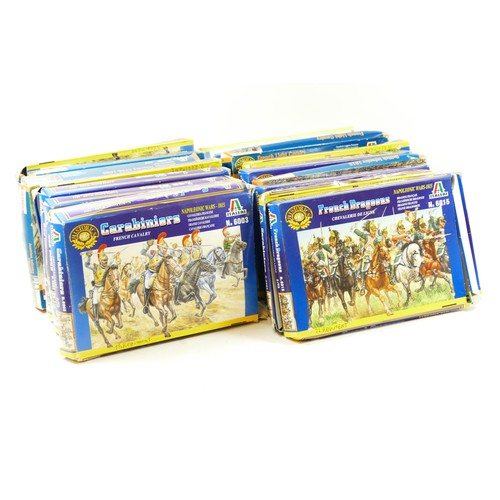 494 - Seventeen model kits, by Italeri, infantry, 1:72 scale, to include Cossack Cavalry (6042), French Dr... 