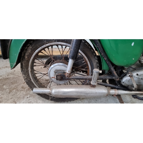 42 - 1960 BSA C15, 249cc. Registration 626 XUA (non transferrable). Frame number C15 13194. Engine number... 