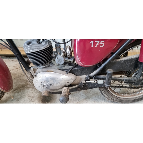 46 - 1965 BSA Bantam D7 Super, 175cc. Registration number FBB 865C. Frame number D7  45942. Engine number... 