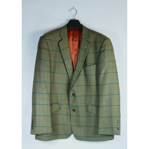 125 - A men's 'DAKS' check jacket in size 44R. A men's 'DAKS' navy blazer/jacket with gold buttons, size 4... 