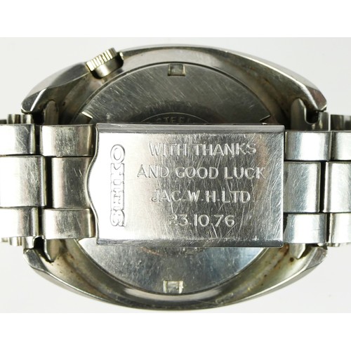 129 - Seiko 5 Sports, a stainless steel automatic day/date with rotating inner bezel gentleman's wristwatc... 