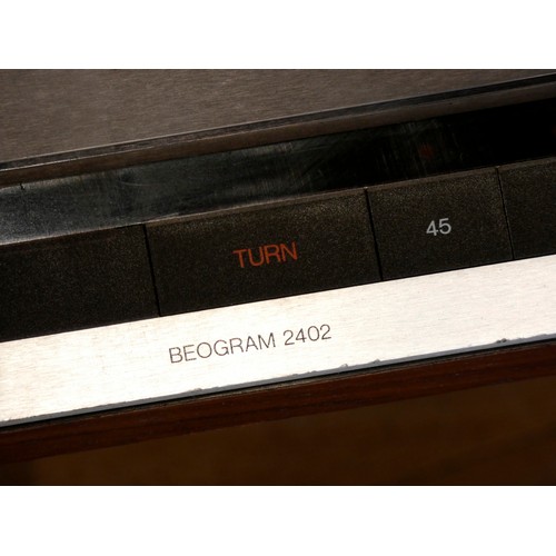 362 - A Bang & Olufsen sound system, to include a Beomaster 2400-2 amplifier with built in tuner, a Beocor... 