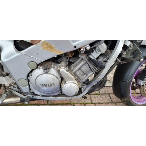 154 - c.1989 Yamaha FZR600 Genesis 599cc, project. Registration number not registered. Frame number 3HE 10... 