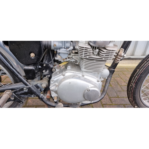 158 - 1973 Honda CB250 K4, 249cc, project. Registration number PGL 239L. Frame number CB250 5028152. Engin... 