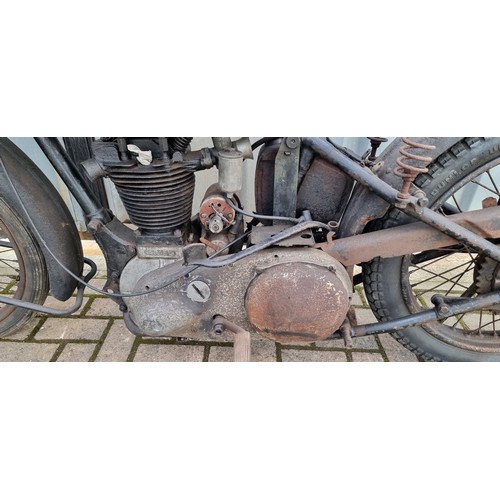 166 - c. 1937 Ariel Red Hunter, 500cc, project. Registration number DHY 20 (not recorded with DVLA). Frame... 