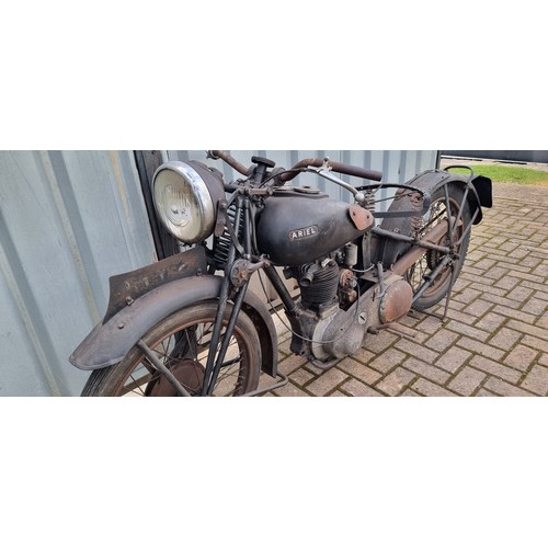 166 - c. 1937 Ariel Red Hunter, 500cc, project. Registration number DHY 20 (not recorded with DVLA). Frame... 