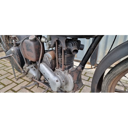 166 - c. 1937 Ariel Red Hunter, 500cc, project. Registration number DHY 20 (not recorded with DVLA). Frame... 