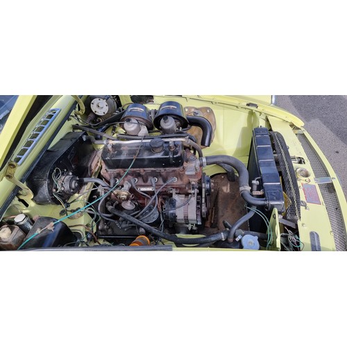214 - 1975 MGB Roadster, 1798cc. Registration number NMT 453R. Chassis number GHN5-42103G. Engine number 1... 