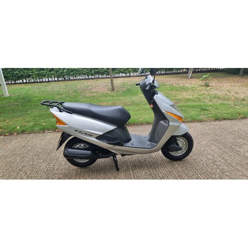 261 - 2004 Honda SCV100 scooter. Registration number not registered. VIN number ME4JF11A038013894.
Purchas... 