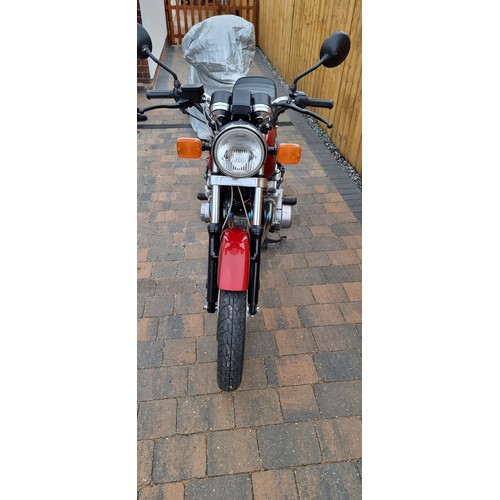 293 - 1981 Suzuki GS550E, 549cc. Registration number NET 262X. Frame number GS550E-145607. Engine number G... 