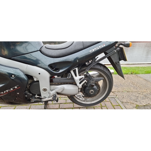 301 - 2003 Triumph Sprint 955i, 955cc. Registration number YJ03 YHZ. Frame number 3MTTF650XH3171997. Engin... 