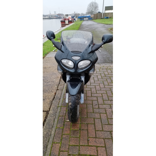 301 - 2003 Triumph Sprint 955i, 955cc. Registration number YJ03 YHZ. Frame number 3MTTF650XH3171997. Engin... 