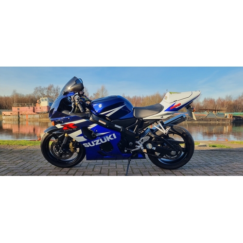 310 - 2005 Suzuki GSX-R600, 599cc. Registration number AE05 AAX. Frame number JS1GN7CA242106290. Engine nu... 