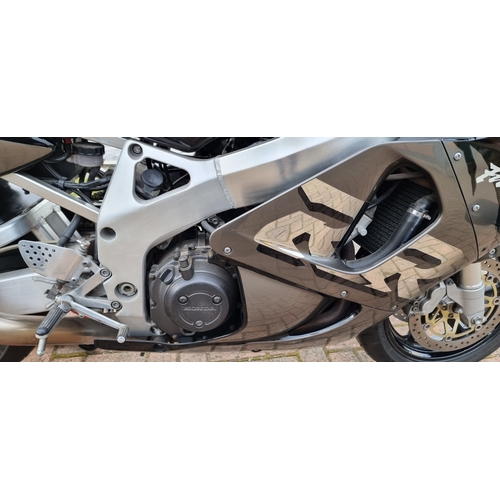 313 - 1998 Honda CBR900RR Fireblade, 918cc. Registration number S162 RWE. Frame number JH2SC33AXWM207848. ... 