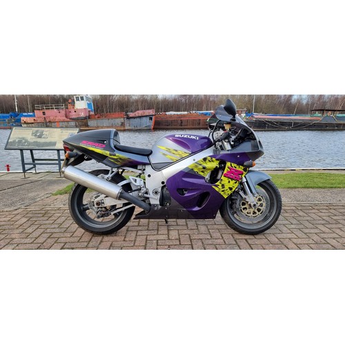 303 - 1997 Suzuki GSXR 750V, 749cc. Registration number P230 RYM. Frame number JS1GR7DA000501040. Engine n... 