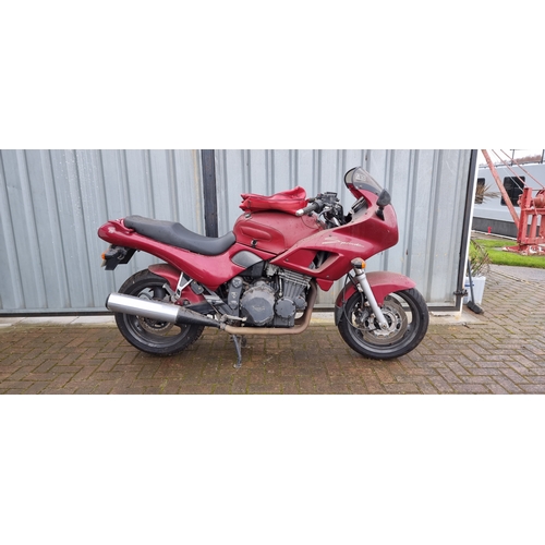 302 - 1996 Triumph Sprint, 885cc. Registration number P804 RRH. Frame number SMTTC362DMT032257. Engine num... 