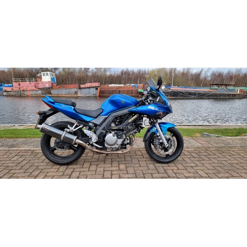 307 - 2007 Suzuki SV650SK6, 645cc. Registration number FH07 AWY. Frame number JS1BY132200106360. Engine nu... 