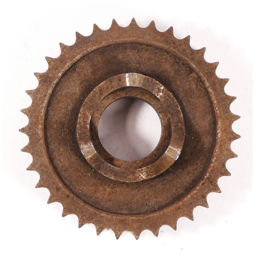 84 - A Vincent twin engine sprocket, diameter 11cm.