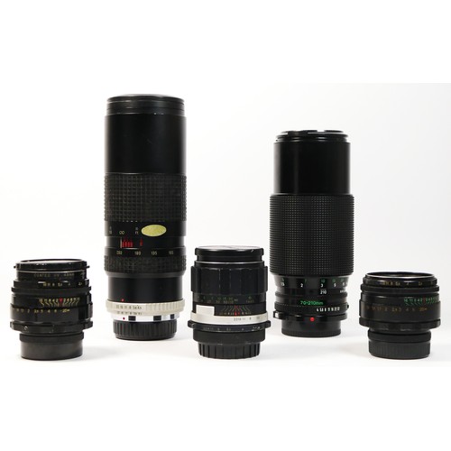 170 - Five manual camera lens, to include a Hoya 75mm-260mm f4.5, Pentax fit, boxed, a Canon FD 70mm-210mm... 