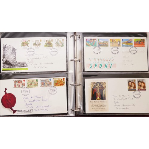 288 - Eight albums of FDC (first day covers), ranging from May 1981 through October 2015, with themes rela... 