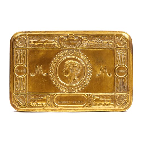 312 - A WWI Princess Mary brass Christmas box, 1914.