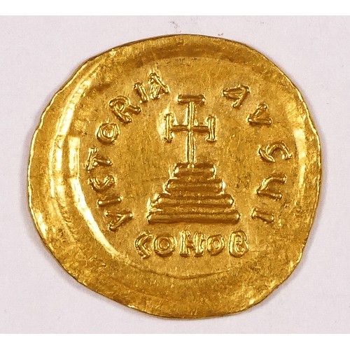 375 - Heraclius (610-641), gold Solidus, Constantinople, 4.4gm