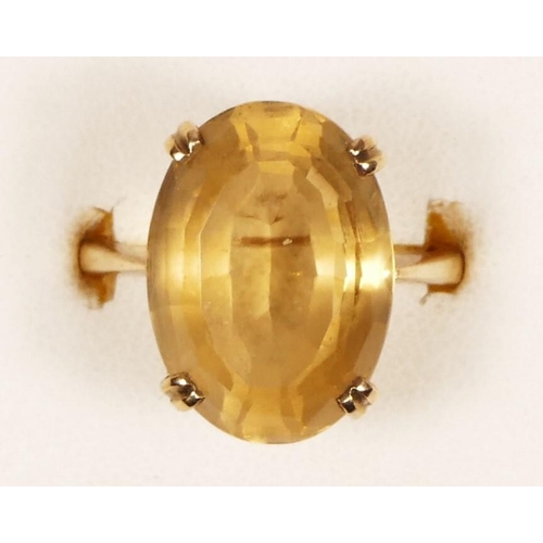 219 - A 9ct gold citrine mounted ring 18 x 14mm, O, 6.3gm.