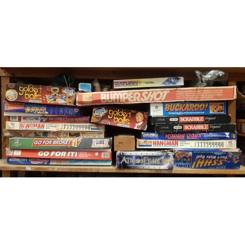 86 - A large collection of boxed board games and toys c1970s- 1990s.