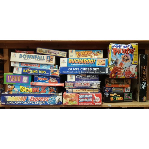 86 - A large collection of boxed board games and toys c1970s- 1990s.