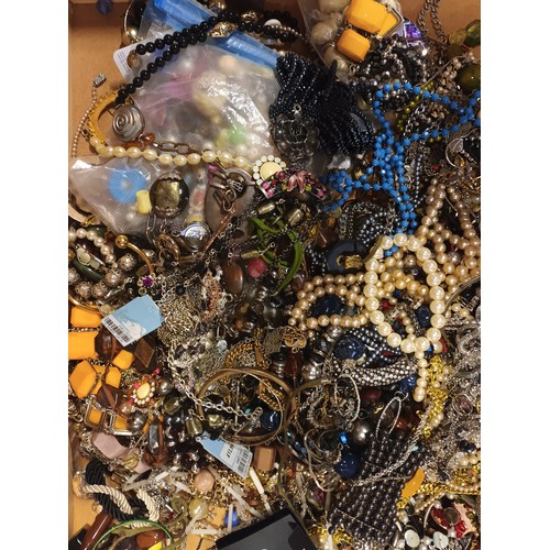 120 - A collection of costume jewellery, approx 10kg in weight.