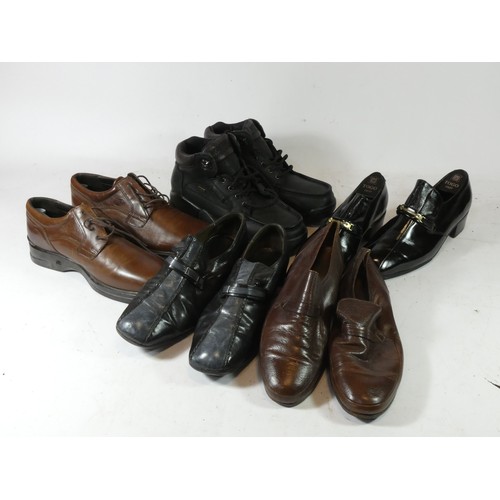 21 - Five pairs of men's shoes including a pair of CIAK brown shoes, size 42, a pair of Wolverine work bo... 
