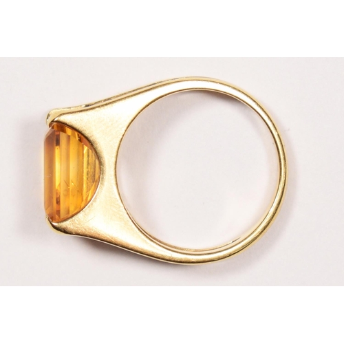 53 - A vintage gold and citrine single stone ring, tests as 14k gold, stone 11 x 8mm, M 1/2, 5.3gm.