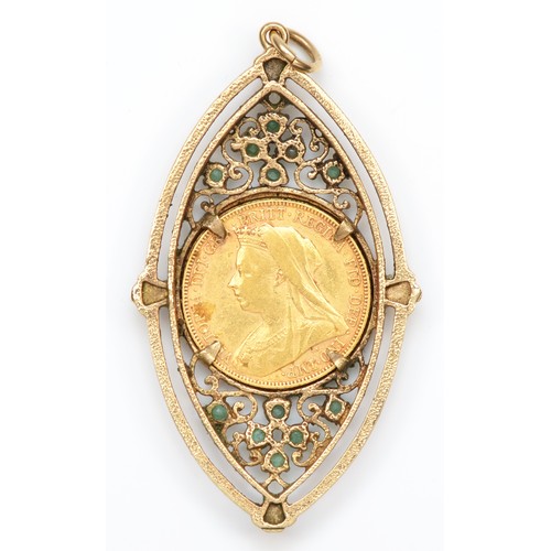 74 - A 9ct gold mounted 1901 Victorian Old Head sovereign pendant, the frame set with emeralds, 17.3gm